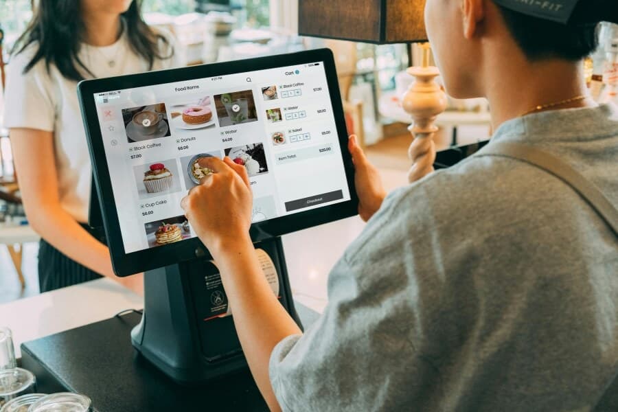 The Hidden Cost of Running a Restaurant Without a POS System